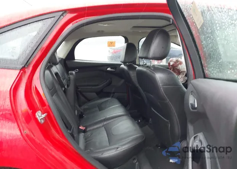 2014 Ford Focus Se z USA, uszkodzony, nr VIN 1FADP3F24EL235374